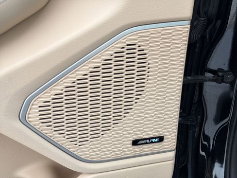 Used 2021 Jeep Grand Cherokee L Limited image 23