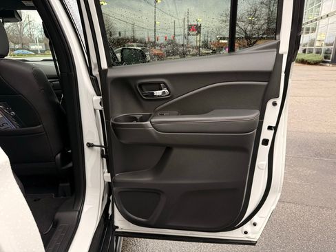 Used 2023 Honda Ridgeline Black Edition image 29