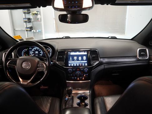 Used 2020 Jeep Grand Cherokee Limited w/ Premium Lighting Group image 20