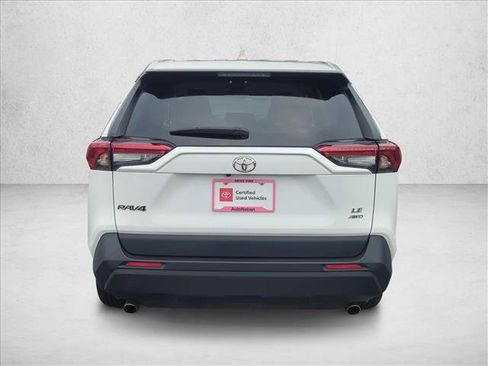 Used 2024 Toyota RAV4 LE AWD/4WD image 7