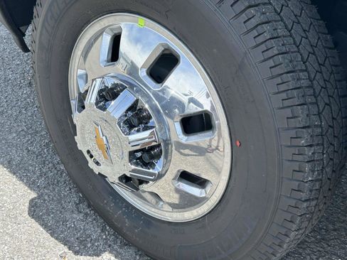 New 2026 Chevrolet Silverado 3500 W/T AWD/4WD image 9