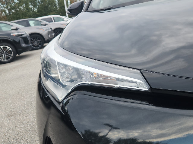 Used 2019 Toyota C-HR LE FWD image 9