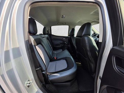 Used 2015 Chevrolet Colorado Z71 AWD/4WD image 13