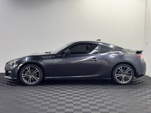 Used 2015 Subaru BRZ Limited w/ Popular Package #1A RWD image 3
