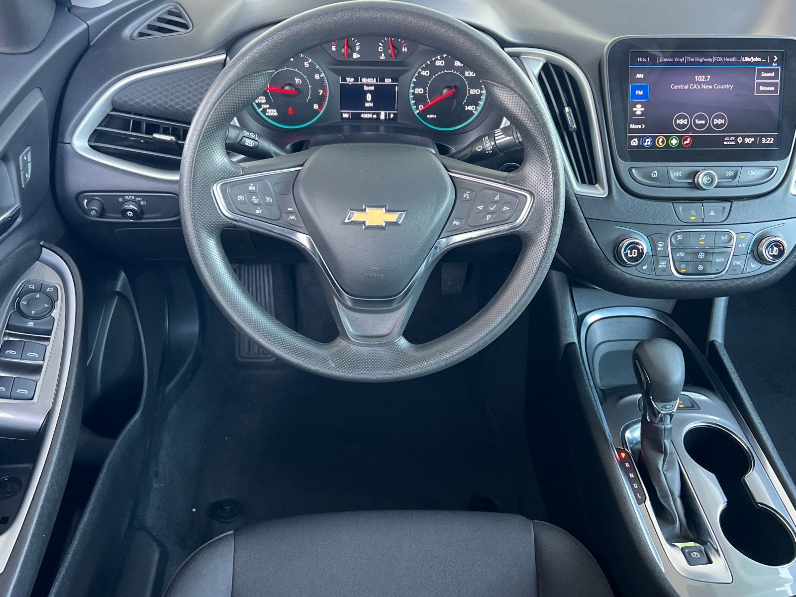 Used 2025 Chevrolet Malibu LT FWD image 14
