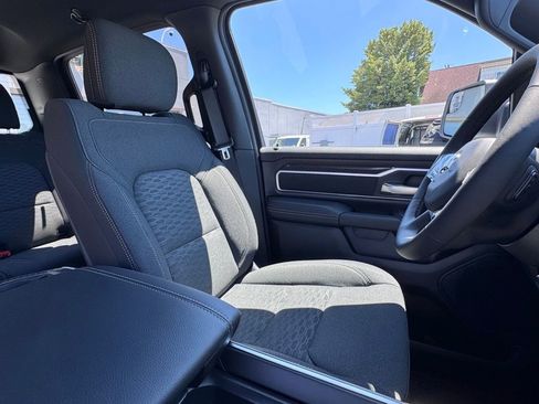 New 2026 RAM 1500 4x4 Crew Cab image 21