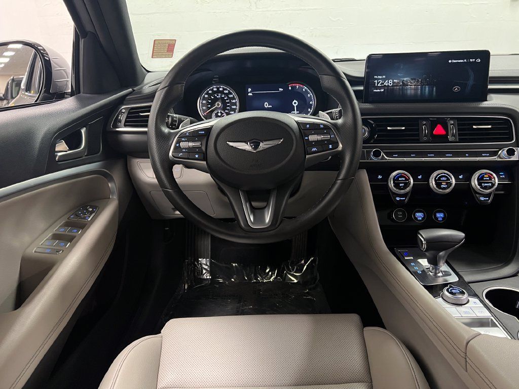 Used 2023 Genesis G70 2.0T RWD image 15