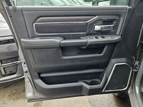 New 2026 RAM 2500 Laramie AWD/4WD image 11