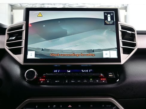 Used 2025 Toyota Tundra Limited image 18