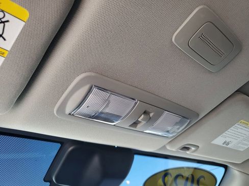 Used 2022 Nissan Frontier S w/ Technology Package image 24