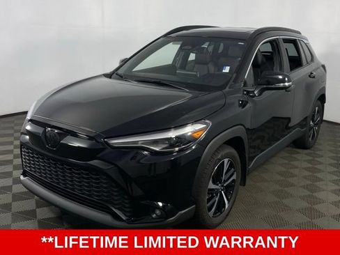 Used 2024 Toyota Corolla Cross AWD Hybrid w/ Convenience Package image 3
