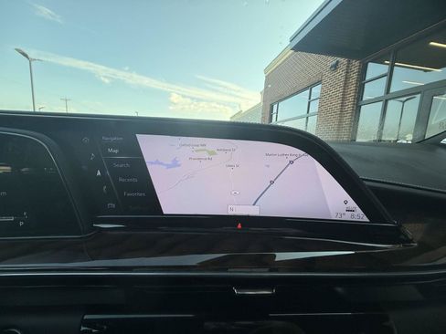 Used 2022 Cadillac Escalade Sport Platinum AWD/4WD image 8