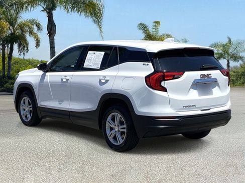 Used 2020 GMC Terrain SLE FWD image 3