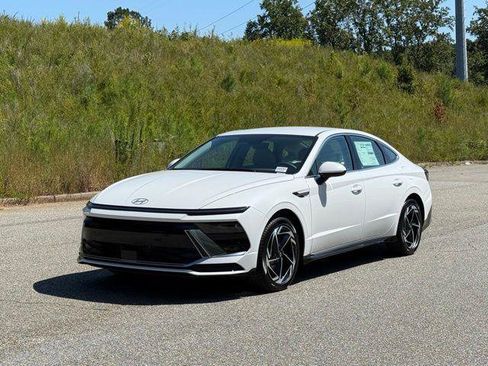 New 2026 Hyundai Sonata SEL image 2