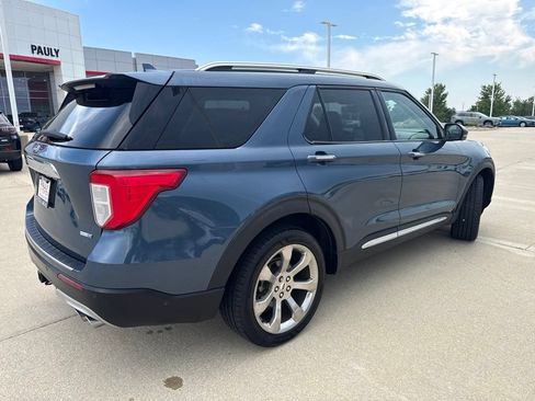 Used 2020 Ford Explorer Platinum w/ Premium Technology Package AWD/4WD image 3