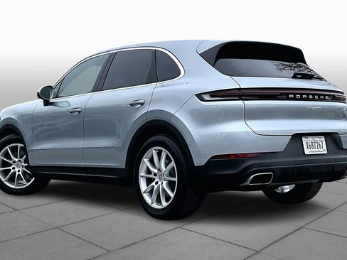 Used 2024 Porsche Cayenne image 22