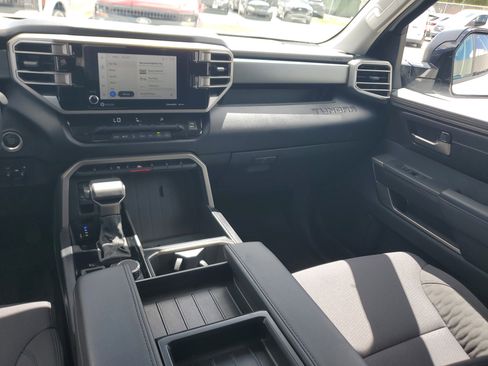 Used 2022 Toyota Tundra SR5 image 15