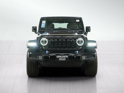 Used 2024 Jeep Wrangler High Altitude AWD/4WD image 8