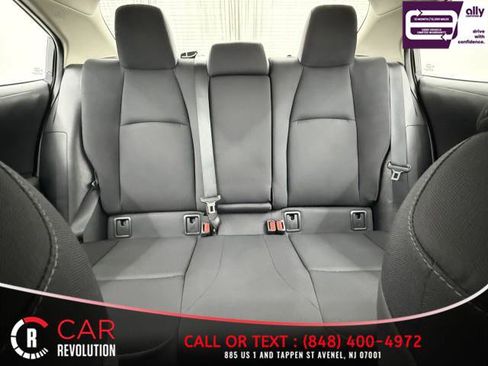 Used 2022 Toyota Corolla LE image 14