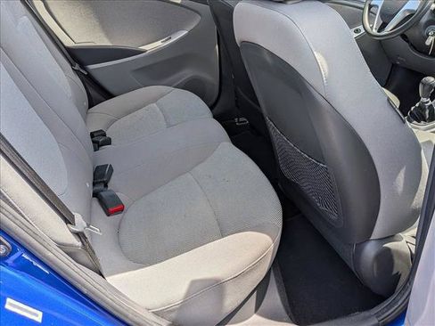 Used 2012 Hyundai Accent GLS w/ Comfort Pkg 2 FWD image 17