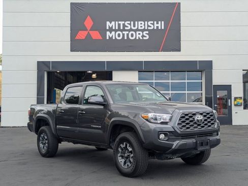 Used 2023 Toyota Tacoma TRD Off-Road w/ Technology Package image 1