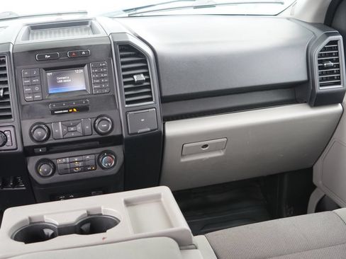 Used 2015 Ford F150 XL w/ Equipment Group 101A Mid AWD/4WD image 24