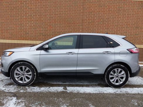 Used 2023 Ford Edge Titanium w/ Equipment Group 301A image 6