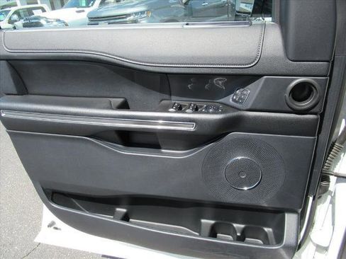 Used 2020 Ford Expedition XLT w/ Equipment Group 202A image 17