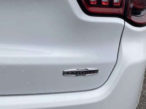 Certified 2022 Jeep Compass Latitude image 5