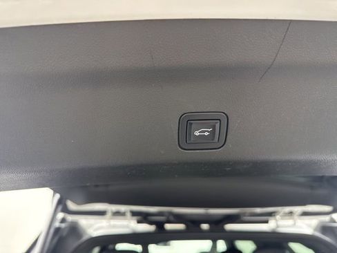 Used 2022 Chevrolet Tahoe Premier image 25