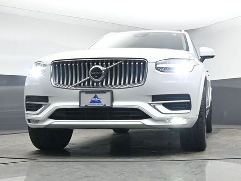Used 2023 Volvo XC90 B6 Plus w/ Protection Package image 11