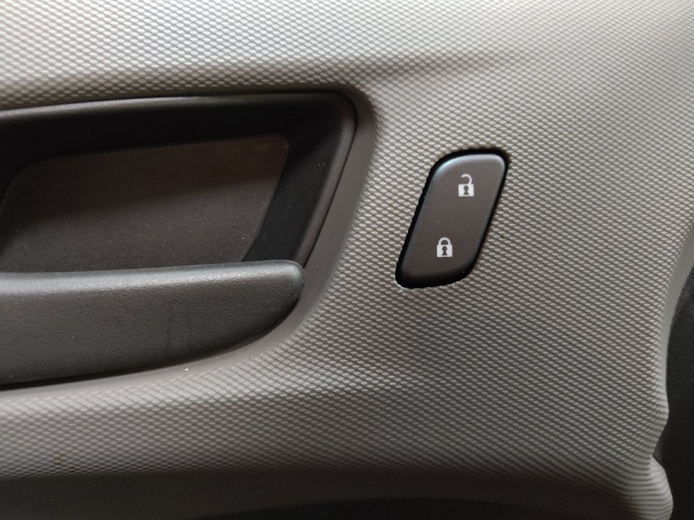 Used 2017 Chevrolet Sonic LS FWD image 27