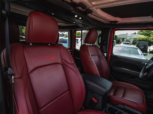 Used 2024 Jeep Wrangler Unlimited Rubicon 392 AWD/4WD image 30