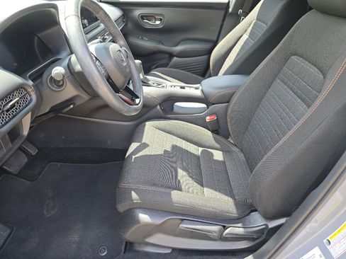 Used 2025 Honda HR-V Sport image 23