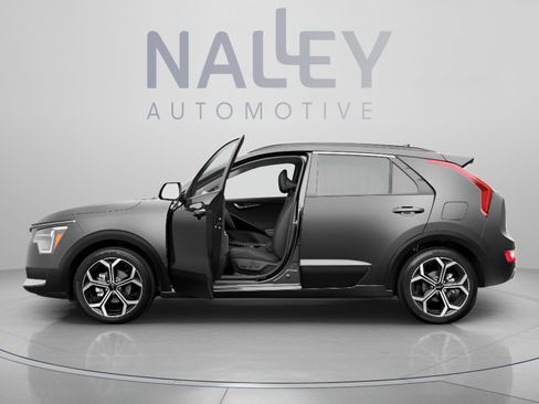 Certified 2025 Kia Niro LX FWD image 2