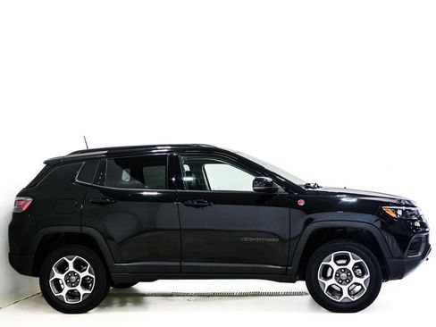 Used 2022 Jeep Compass Trailhawk w/ Trailhawk Elite Group AWD/4WD image 5