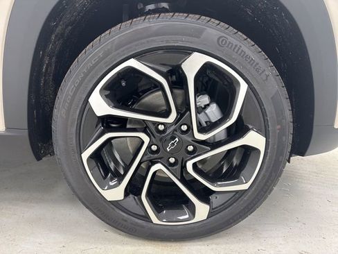 New 2026 Chevrolet Trax RS FWD image 30