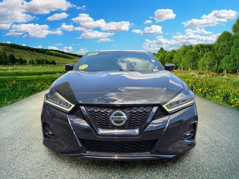 Used 2022 Nissan Maxima SR w/ Sport Mat Group FWD image 8