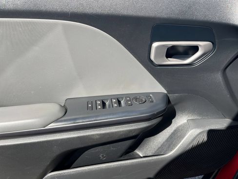 Used 2025 Kia K4 FWD image 18