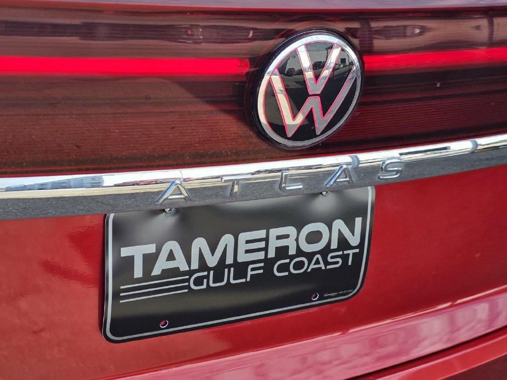 Used 2024 Volkswagen Atlas Cross Sport SEL Premium R-Line AWD/4WD image 35