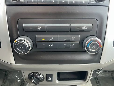 Used 2017 Nissan Frontier SV image 22