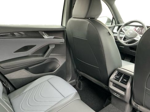 New 2026 Volkswagen Tiguan SE R-Line AWD/4WD image 20