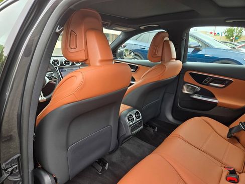 Used 2025 Mercedes-Benz C 300 Sedan image 14