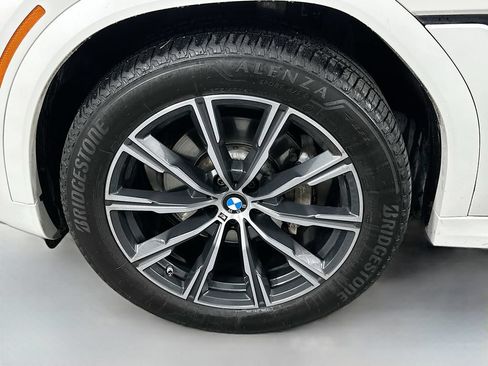 Used 2021 BMW X6 xDrive40i w/ M Sport Package AWD/4WD image 32