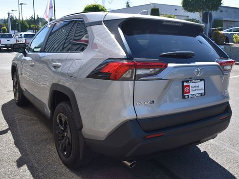 Certified 2025 Toyota RAV4 LE AWD/4WD image 7