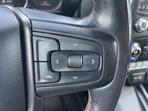 Used 2021 GMC Sierra 2500 AT4 w/ AT4 Preferred Package AWD/4WD image 17