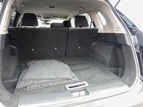 Used 2023 Nissan Rogue SV image 26