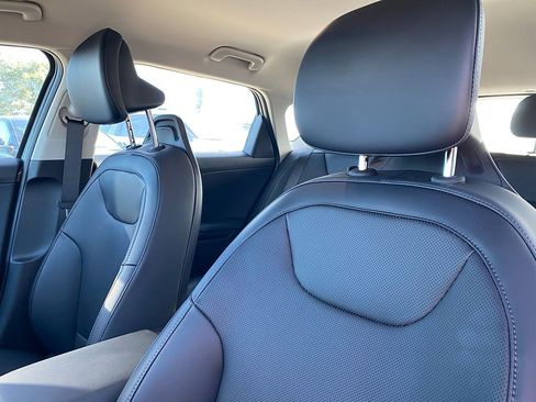New 2026 Kia K4 EX FWD image 13