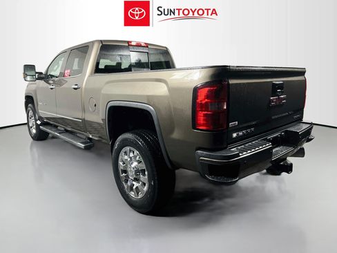 Used 2015 GMC Sierra 2500 Denali w/ Duramax Plus Package AWD/4WD image 6