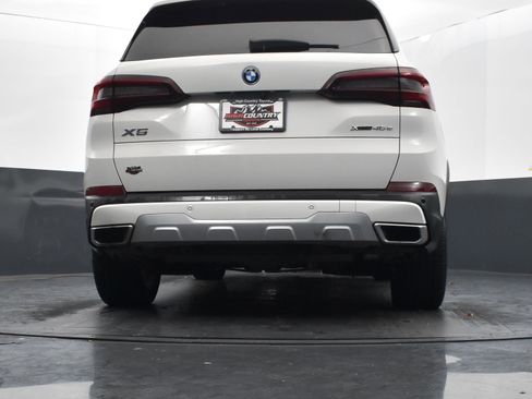 Used 2022 BMW X5 xDrive45e w/ Luxury Seating Package image 40